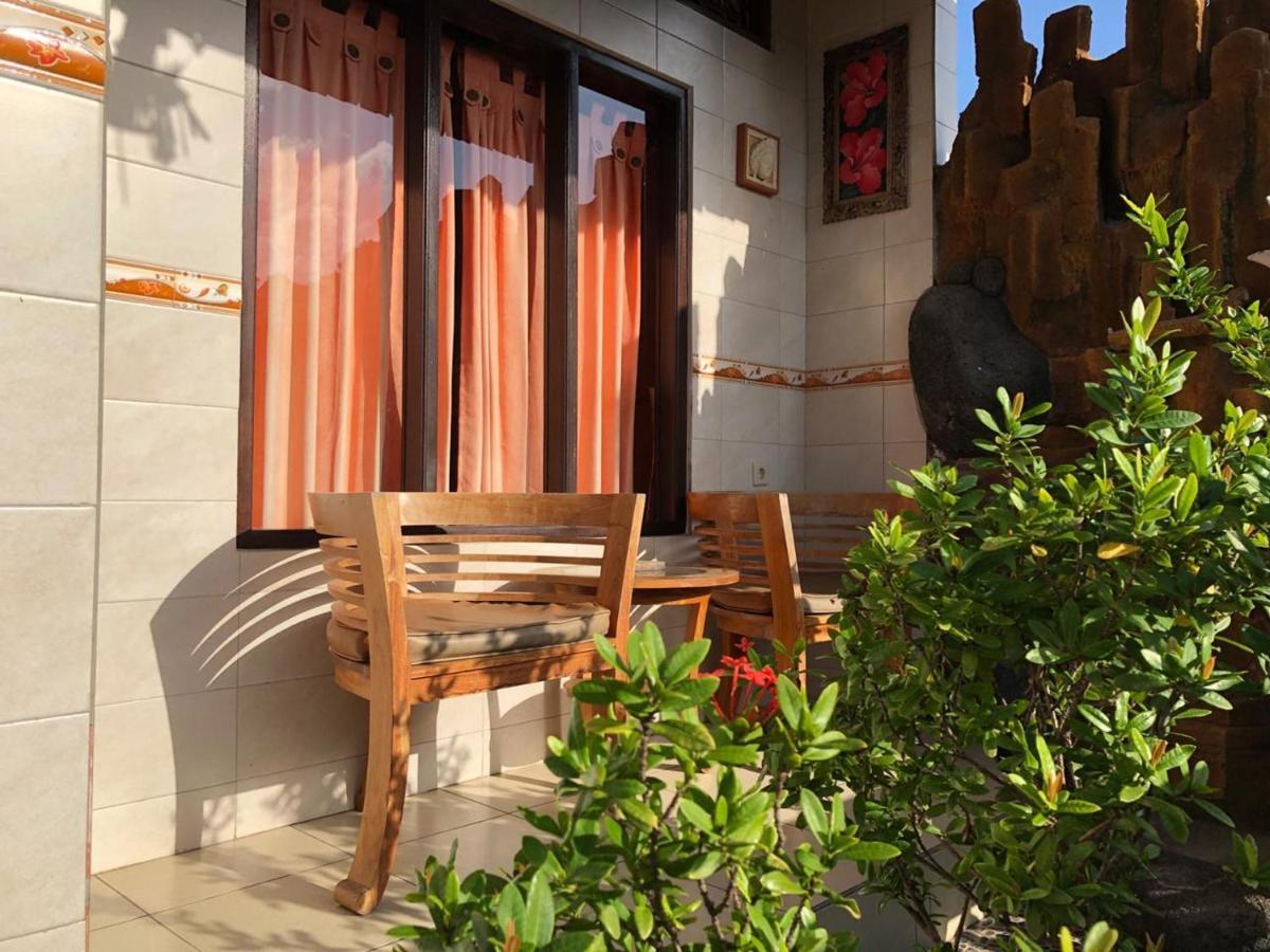 Kerti Beach Bungalow&Restaurant Padangbai  Bagian luar foto