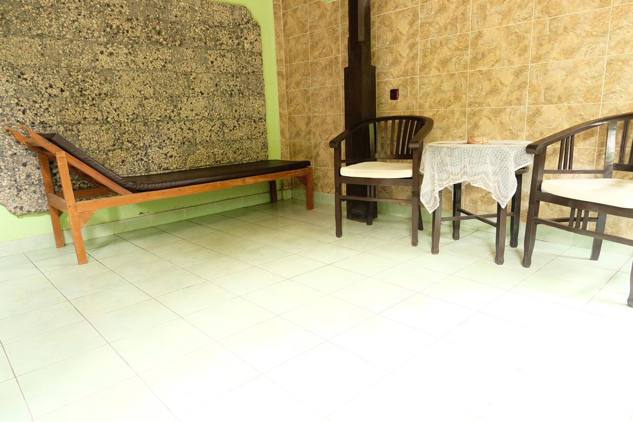 Kerti Beach Bungalow&Restaurant Padangbai  Bagian luar foto