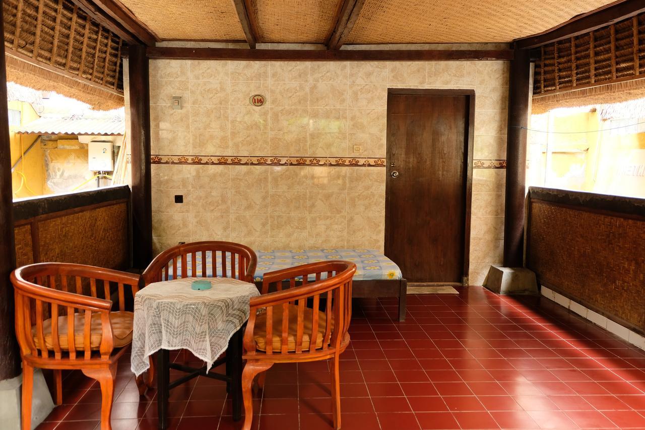 Kerti Beach Bungalow&Restaurant Padangbai  Bagian luar foto