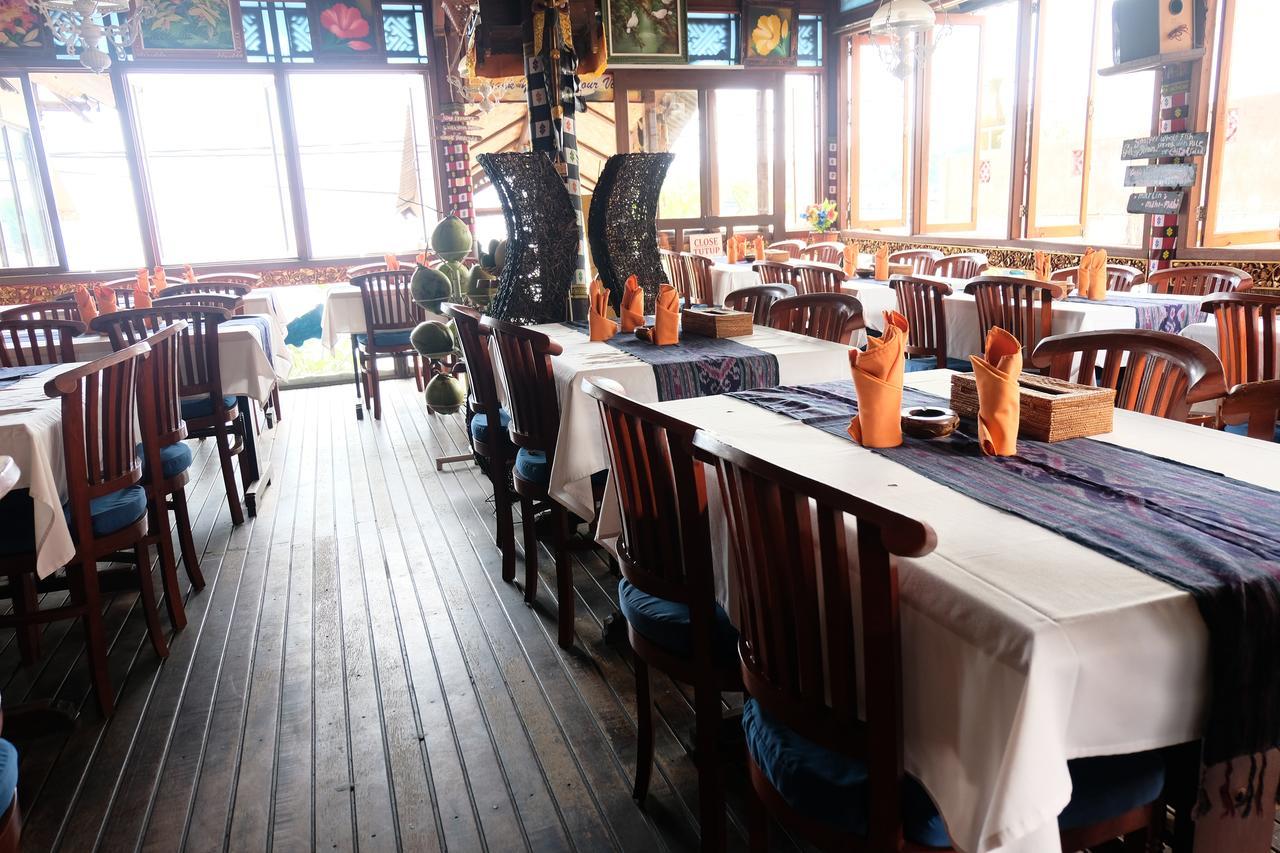 Kerti Beach Bungalow&Restaurant Padangbai  Bagian luar foto