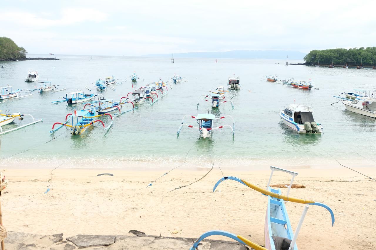 Kerti Beach Bungalow&Restaurant Padangbai  Bagian luar foto